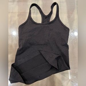 Lulu ebb to street tank